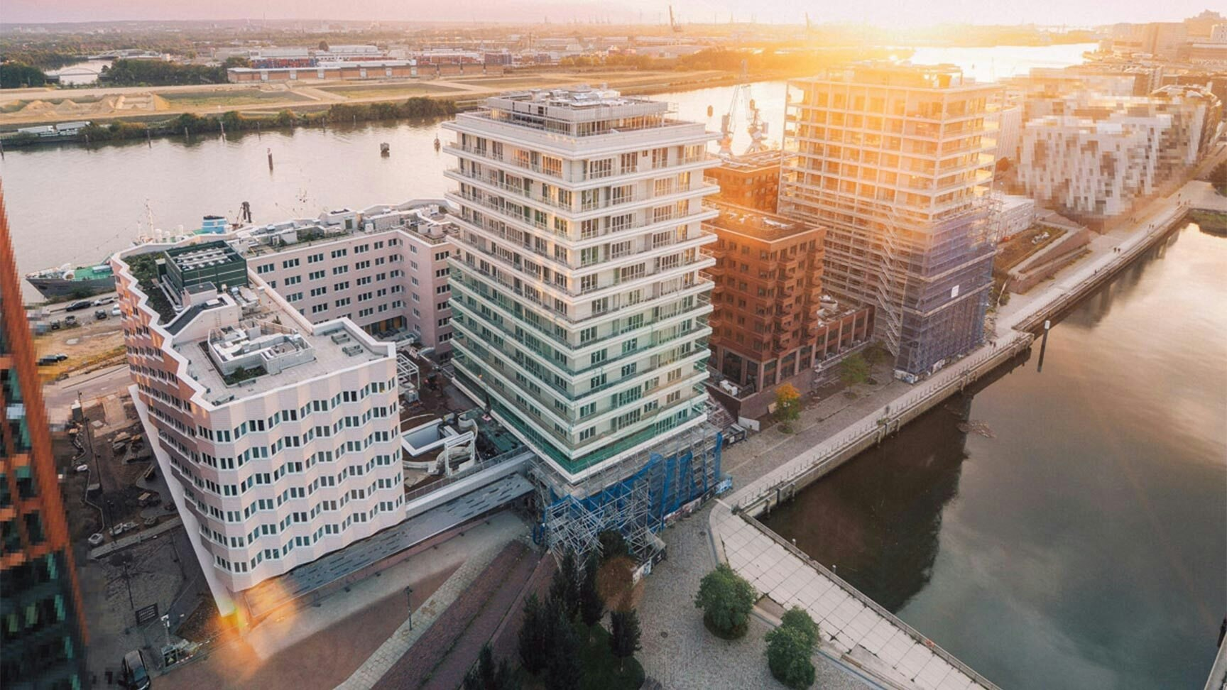 Bild aus der Luft auf das Museumsgebäude